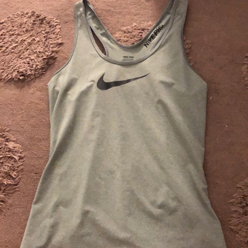 nike pro tank top
